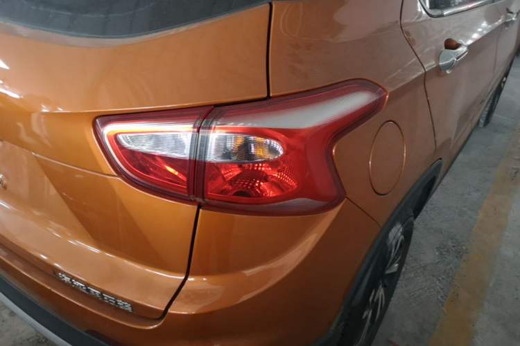 Used Baojun 510 2017 1.5L manual Comfort trim Exterior 3