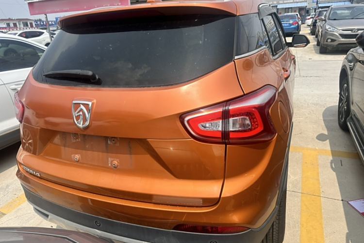 Used Baojun 510 2017 1.5L Manual Luxury Model Exterior 4