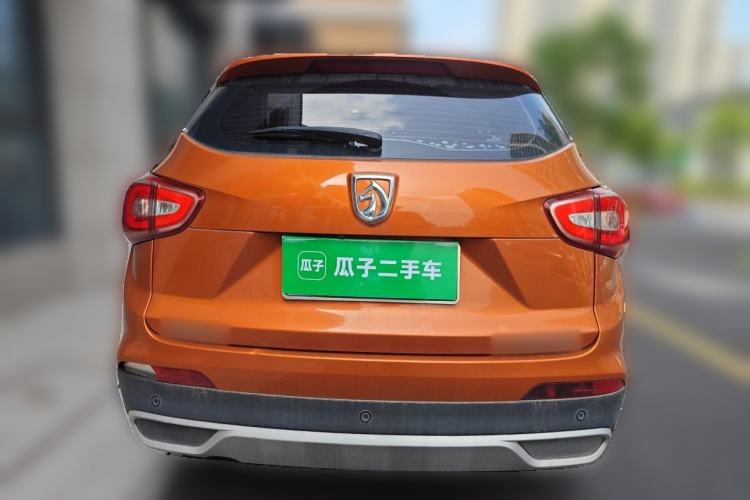 Used Baojun 510 2017 1.5L Manual Fashion Model Exterior 4