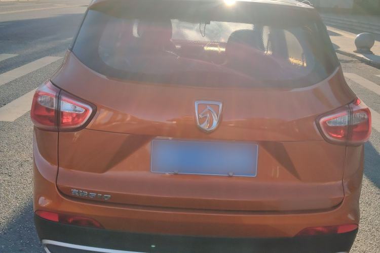 Used Baojun 510 2017 1.5L manual Comfort trim Exterior 4