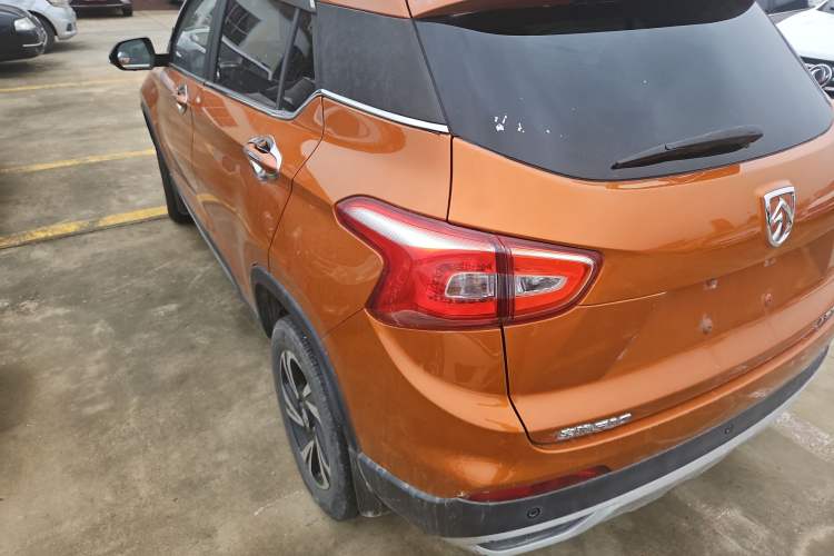 Used Baojun 510 2017 1.5L Manual Luxury Model Exterior 5