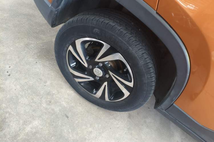Used Baojun 510 2017 1.5L Manual Luxury Model Exterior 8