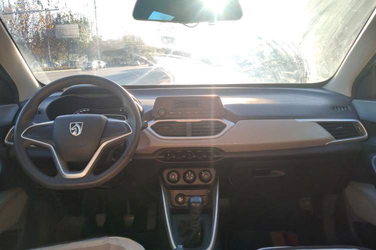 Used Baojun 510 2017 1.5L manual Comfort trim Exterior 8
