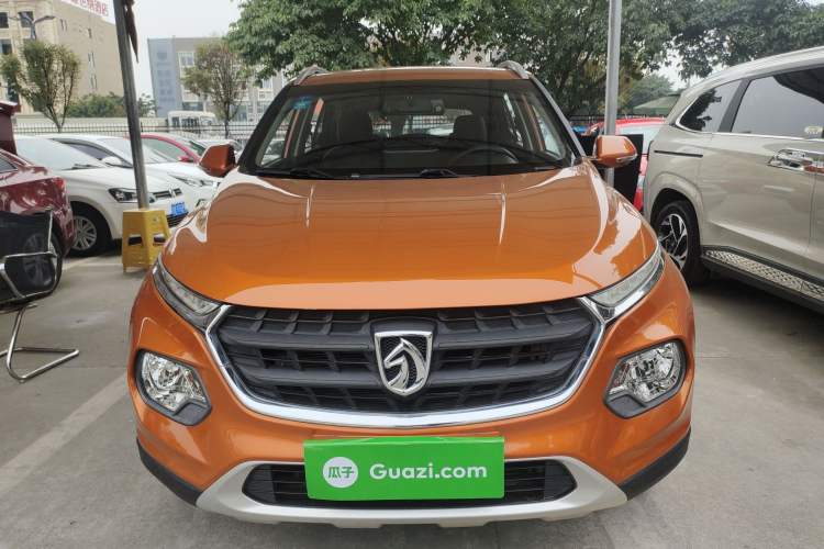 Used Baojun 510 2017 1.5L manual Comfort trim Front