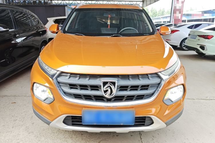 Used Baojun 510 2017 1.5L manual Comfort trim Front