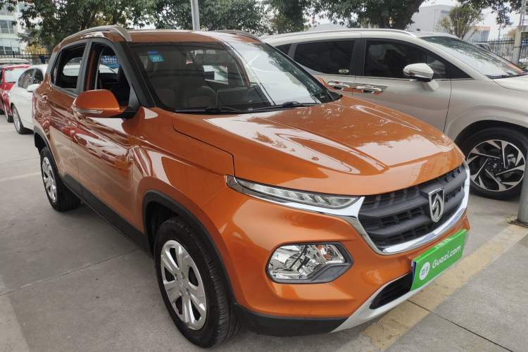 Used Baojun 510 2017 1.5L manual Comfort trim Front Right 45 Deg