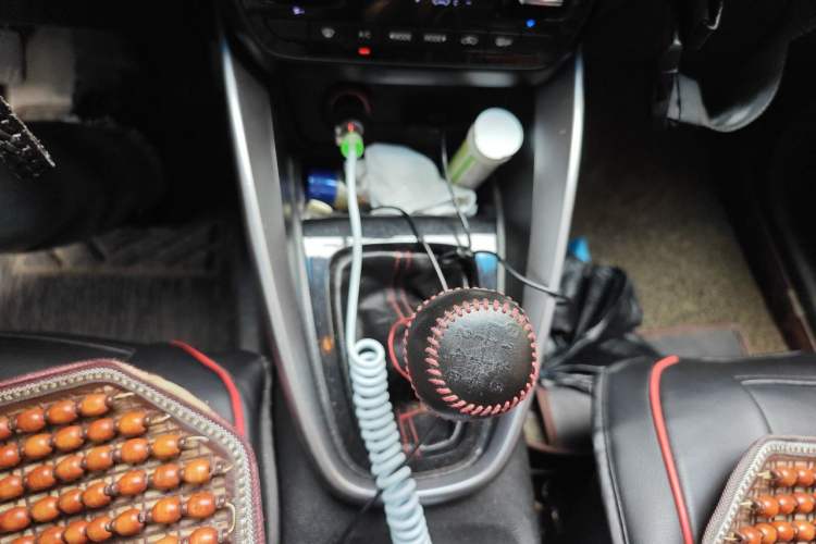 Used Baojun 510 2017 1.5L Manual Fashion Model Gear Lever