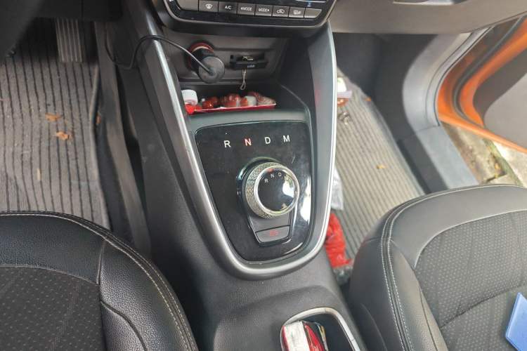 Used Baojun 510 2017 1.5L Automatic Fashion Model Gear Lever