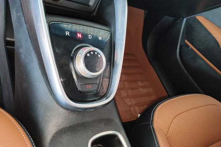 Used Baojun 510 2017 1.5L Automatic Luxury Model Gear Lever