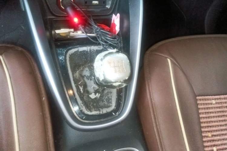 Used Baojun 510 2017 1.5L Manual Fashion Model Gear Lever