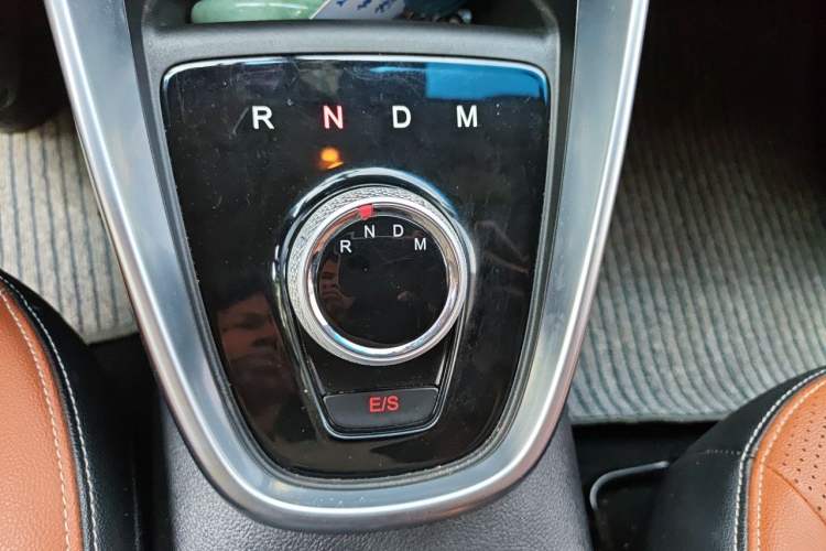Used Baojun 510 2017 1.5L Automatic Luxury Model Gear Lever