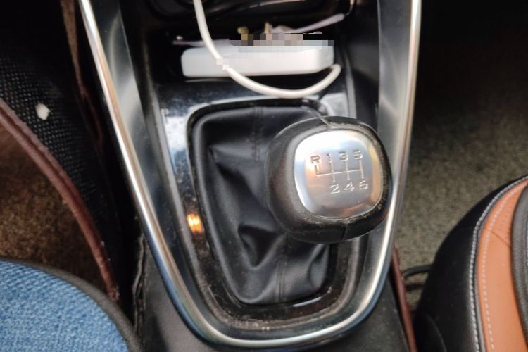 Used Baojun 510 2017 1.5L Manual Luxury Model Gear Lever