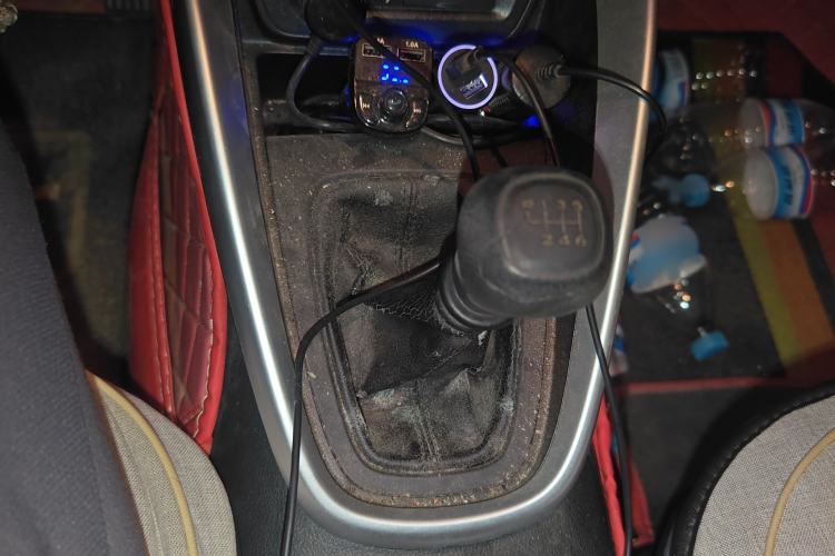 Used Baojun 510 2017 1.5L manual Comfort trim Gear Lever