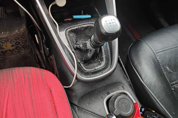 Used Baojun 510 2017 1.5L Manual Fashion Model Gear Lever