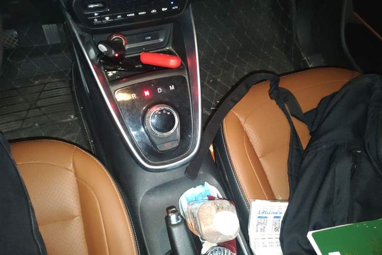 Used Baojun 510 2017 1.5L Automatic Luxury Model Gear Lever