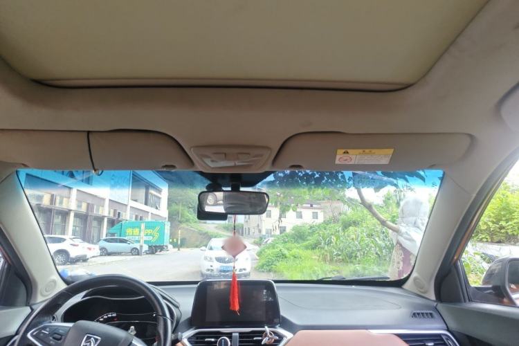 Used Baojun 510 2017 1.5L Manual Luxury Model Headliner