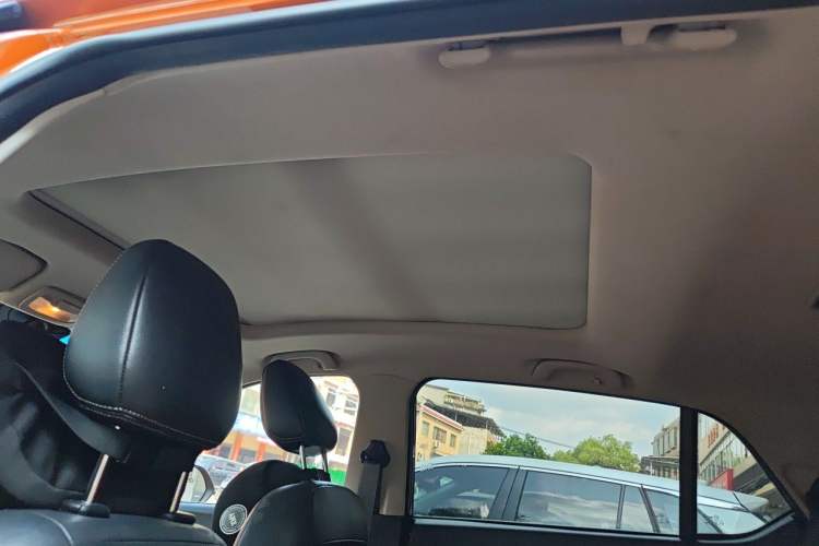 Used Baojun 510 2017 1.5L Automatic Luxury Model Headliner