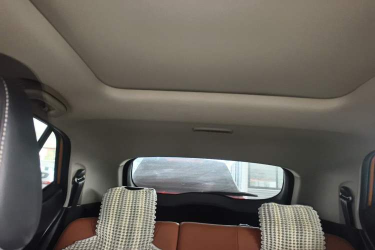 Used Baojun 510 2017 1.5L Automatic Luxury Model Headliner