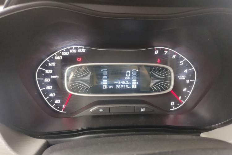 Used Baojun 510 2017 1.5L manual Comfort trim Instrument Cluster