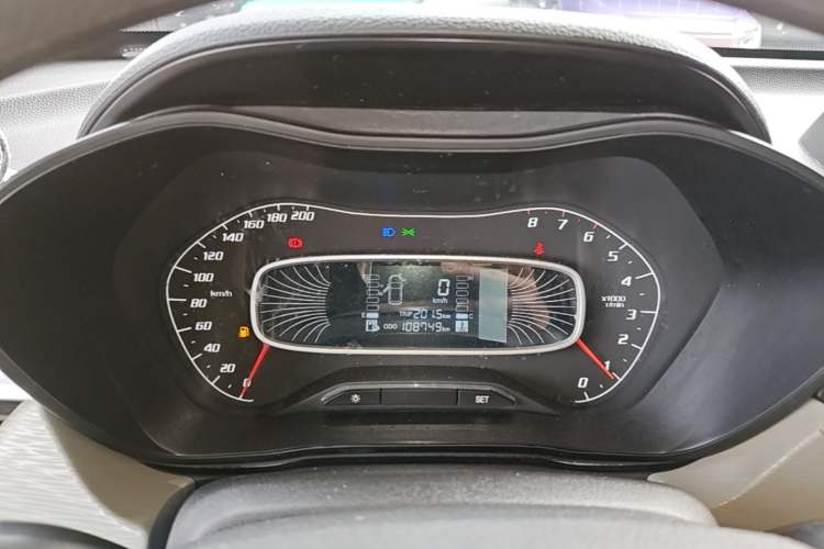 Used Baojun 510 2017 1.5L manual Comfort trim Instrument Cluster