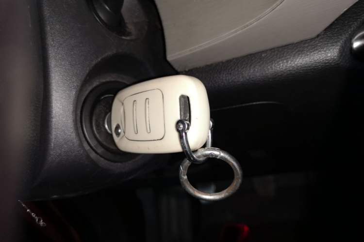 Used Baojun 510 2017 1.5L manual Comfort trim Interior 1