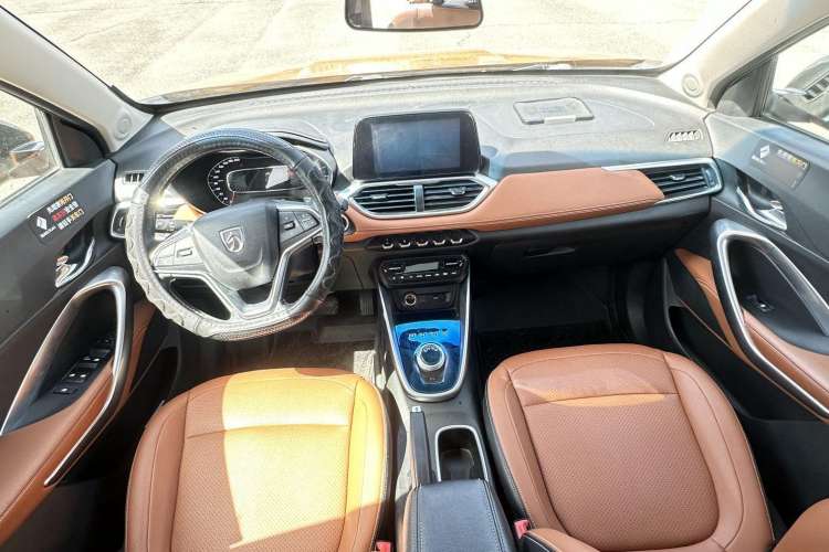 Used Baojun 510 2017 1.5L Automatic Luxury Model Interior 1