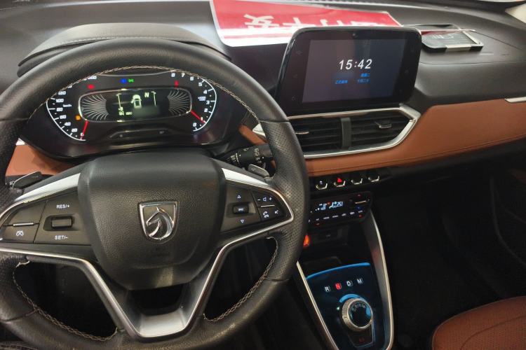 Used Baojun 510 2017 1.5L Automatic Luxury Model Interior 2