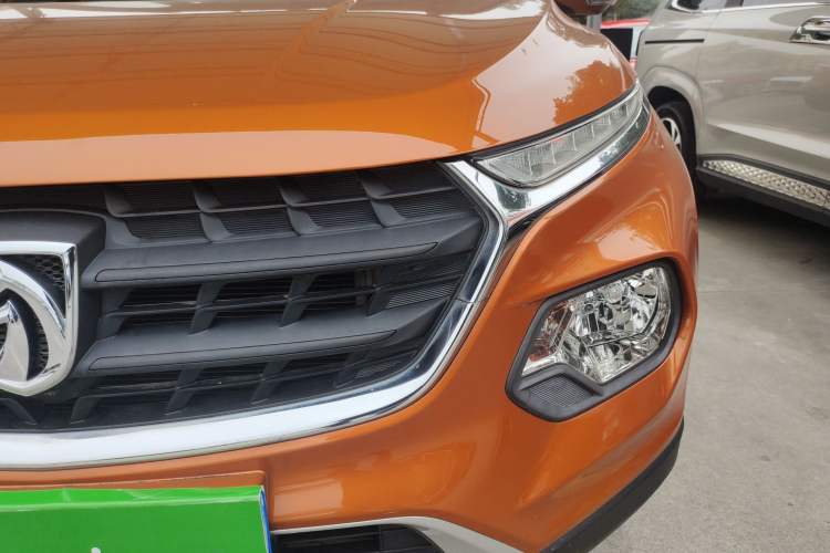 Used Baojun 510 2017 1.5L manual Comfort trim Left Front Headlight