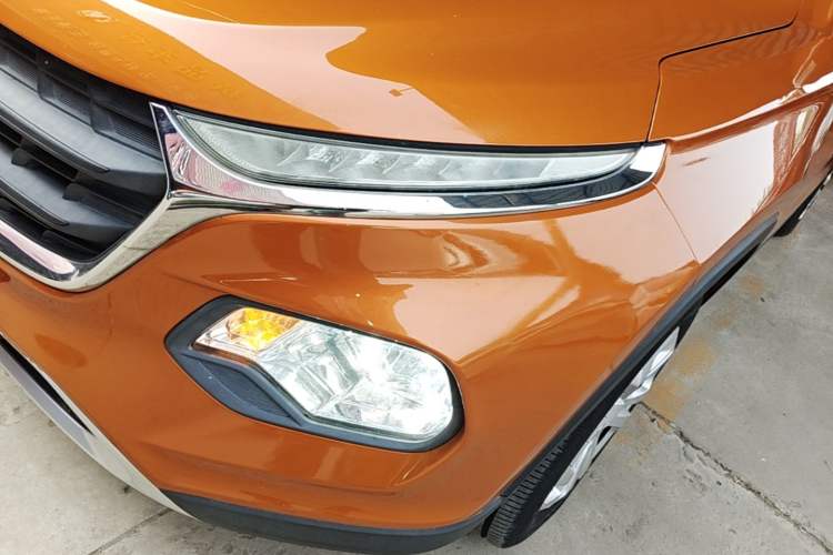 Used Baojun 510 2017 1.5L manual Comfort trim Left Front Headlight