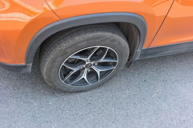 Used Baojun 510 2017 1.5L manual Comfort trim Left Front Wheel Hub