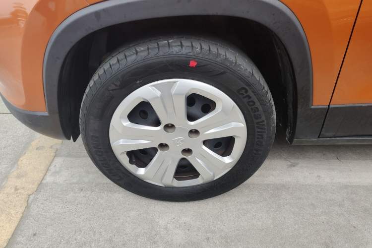 Used Baojun 510 2017 1.5L manual Comfort trim Left Front Wheel Hub