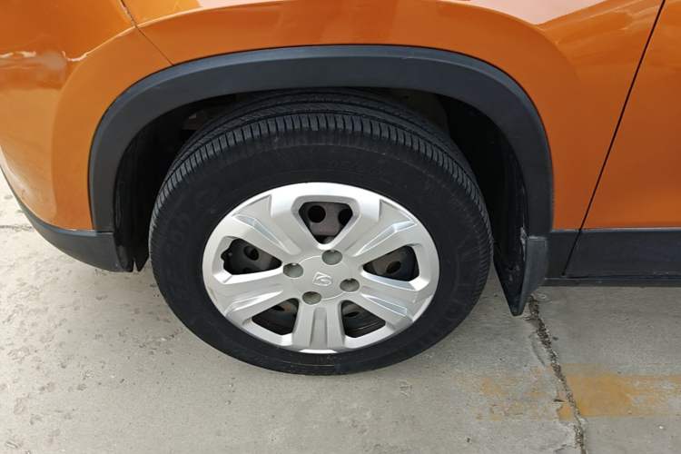 Used Baojun 510 2017 1.5L manual Comfort trim Left Front Wheel Hub