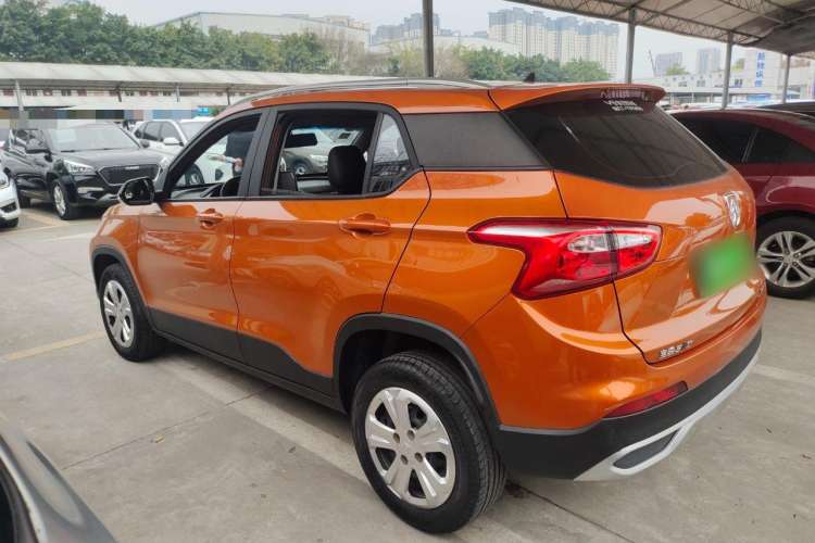 Used Baojun 510 2017 1.5L manual Comfort trim Left Side