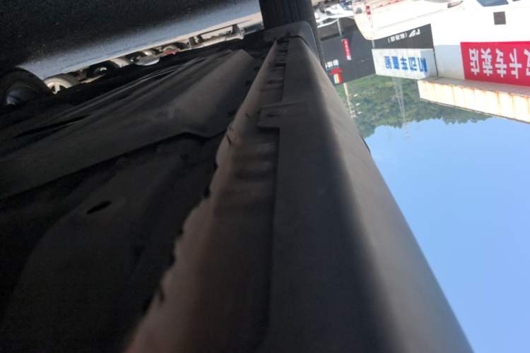 Used Baojun 510 2017 1.5L manual Comfort trim Left Side Sill