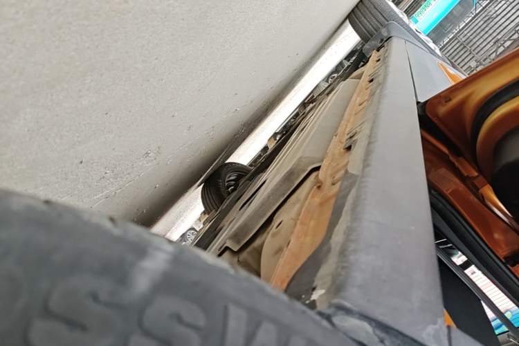Used Baojun 510 2017 1.5L manual Comfort trim Left Side Sill