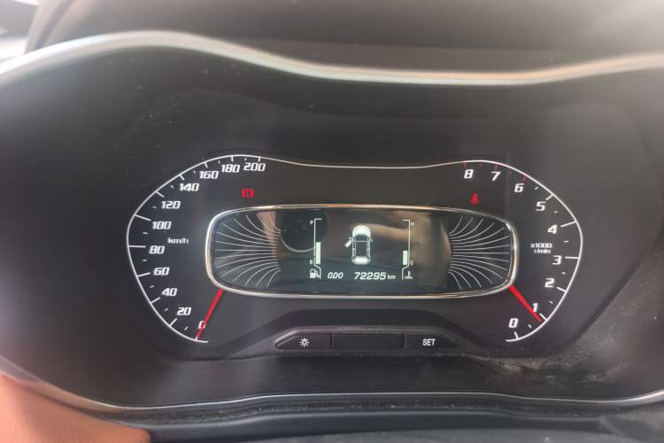Used Baojun 510 2017 1.5L Manual Luxury Model Odometer Close Up