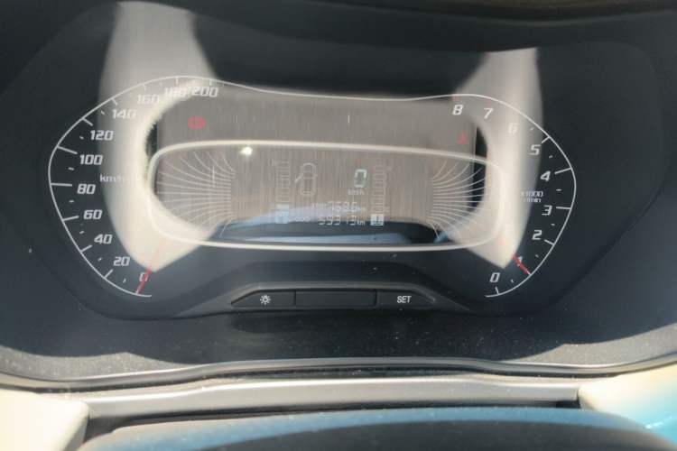 Used Baojun 510 2017 1.5L manual Comfort trim Odometer Close Up