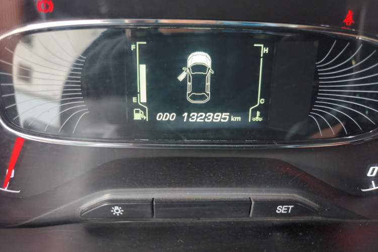 Used Baojun 510 2017 1.5L Manual Luxury Model Odometer Close Up