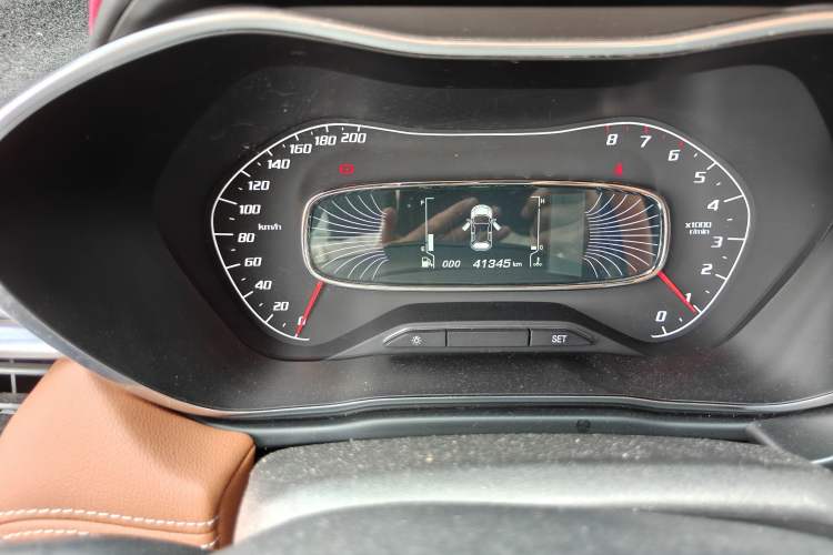 Used Baojun 510 2017 1.5L Manual Luxury Model Odometer Close Up