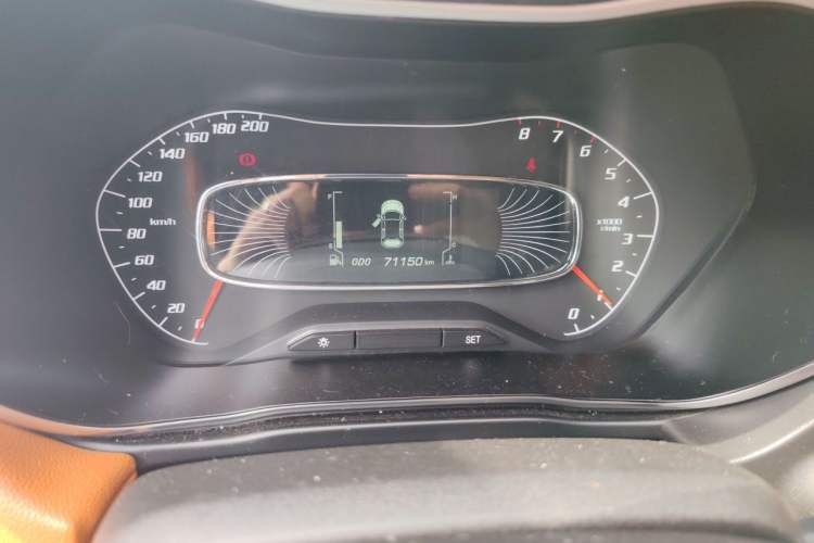 Used Baojun 510 2017 1.5L Manual Luxury Model Odometer Close Up