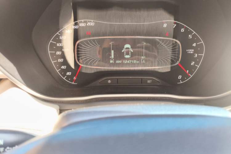 Used Baojun 510 2017 1.5L Manual Fashion Model Odometer Close Up