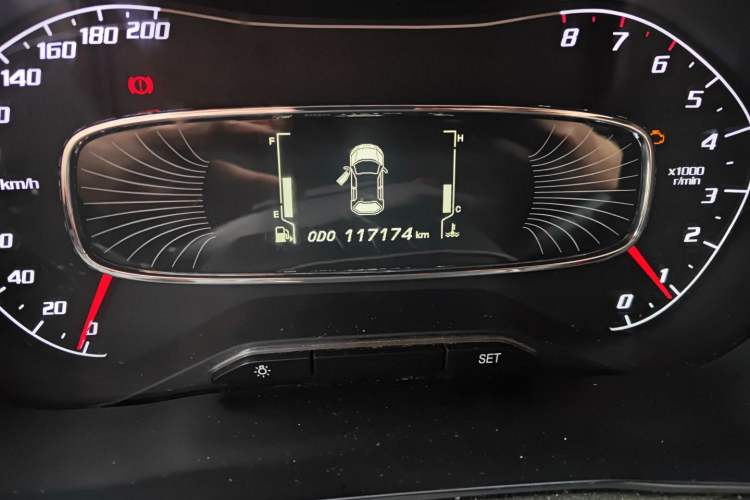 Used Baojun 510 2017 1.5L Manual Fashion Model Odometer Close Up