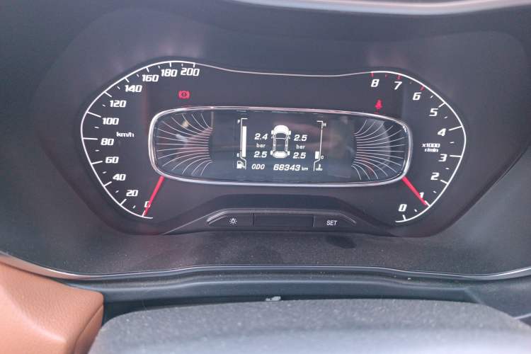 Used Baojun 510 2017 1.5L Manual Luxury Model Odometer Close Up