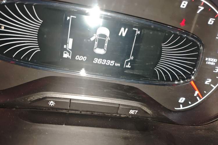 Used Baojun 510 2017 1.5L Automatic Luxury Model Odometer Close Up