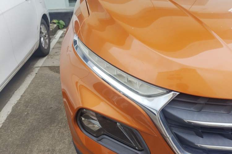 Used Baojun 510 2017 1.5L Automatic Luxury Model Right Front Headlight
