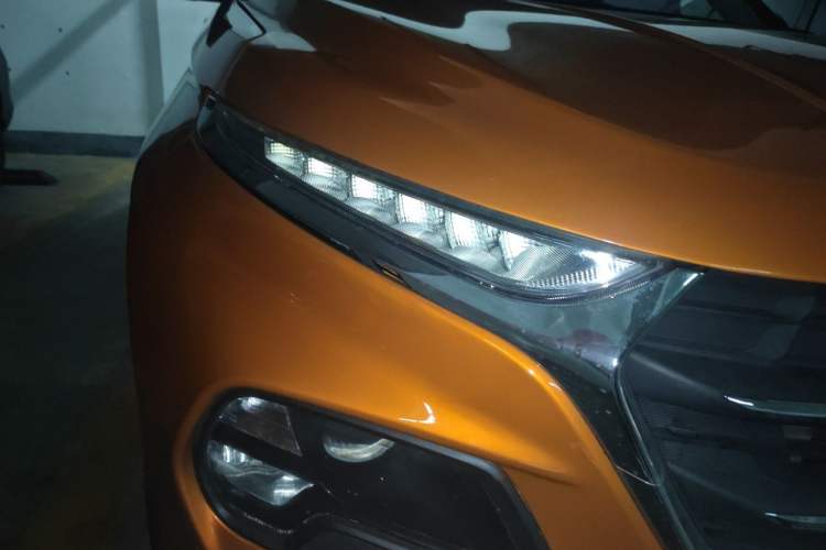 Used Baojun 510 2017 1.5L Automatic Luxury Model Right Front Headlight