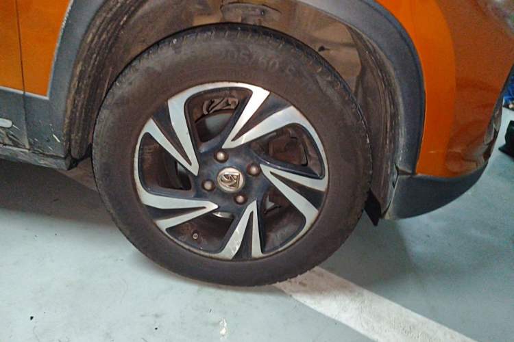 Used Baojun 510 2017 1.5L Manual Luxury Model Right Front Wheel Hub