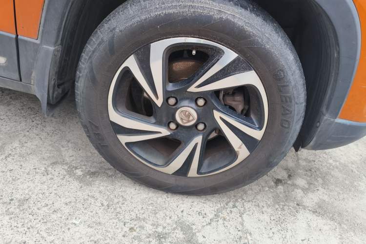 Used Baojun 510 2017 1.5L Manual Fashion Model Right Front Wheel Hub