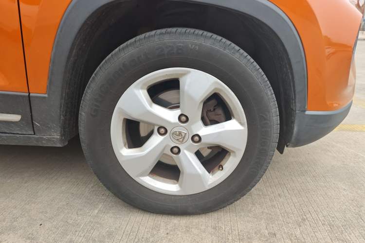 Used Baojun 510 2017 1.5L Manual Fashion Model Right Front Wheel Hub