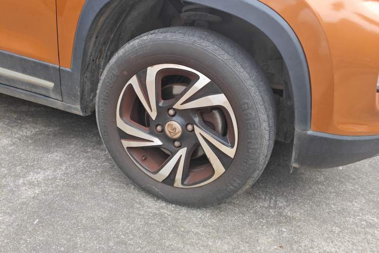 Used Baojun 510 2017 1.5L Manual Luxury Model Right Front Wheel Hub